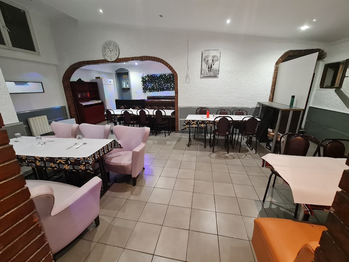 Ô 56 Café Restaurant