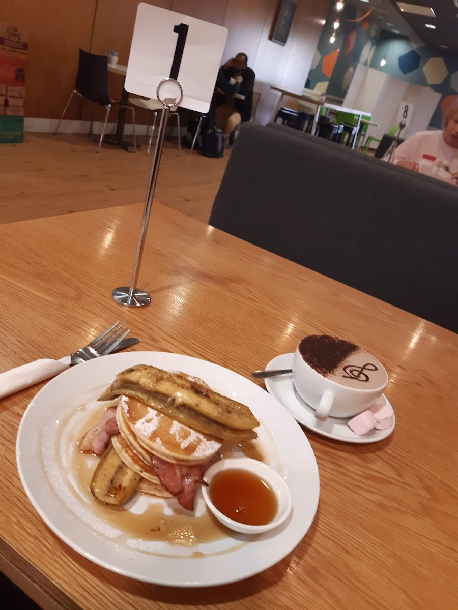 Esquires Cafe - Manukau - 6