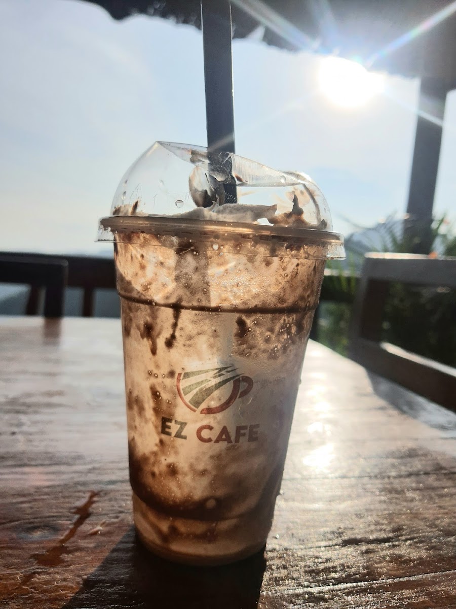 EZ Cafe & Bistro - 5