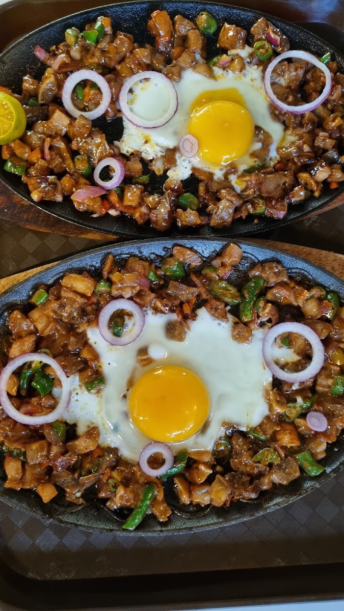 EZ Cafe & Bistro - 6