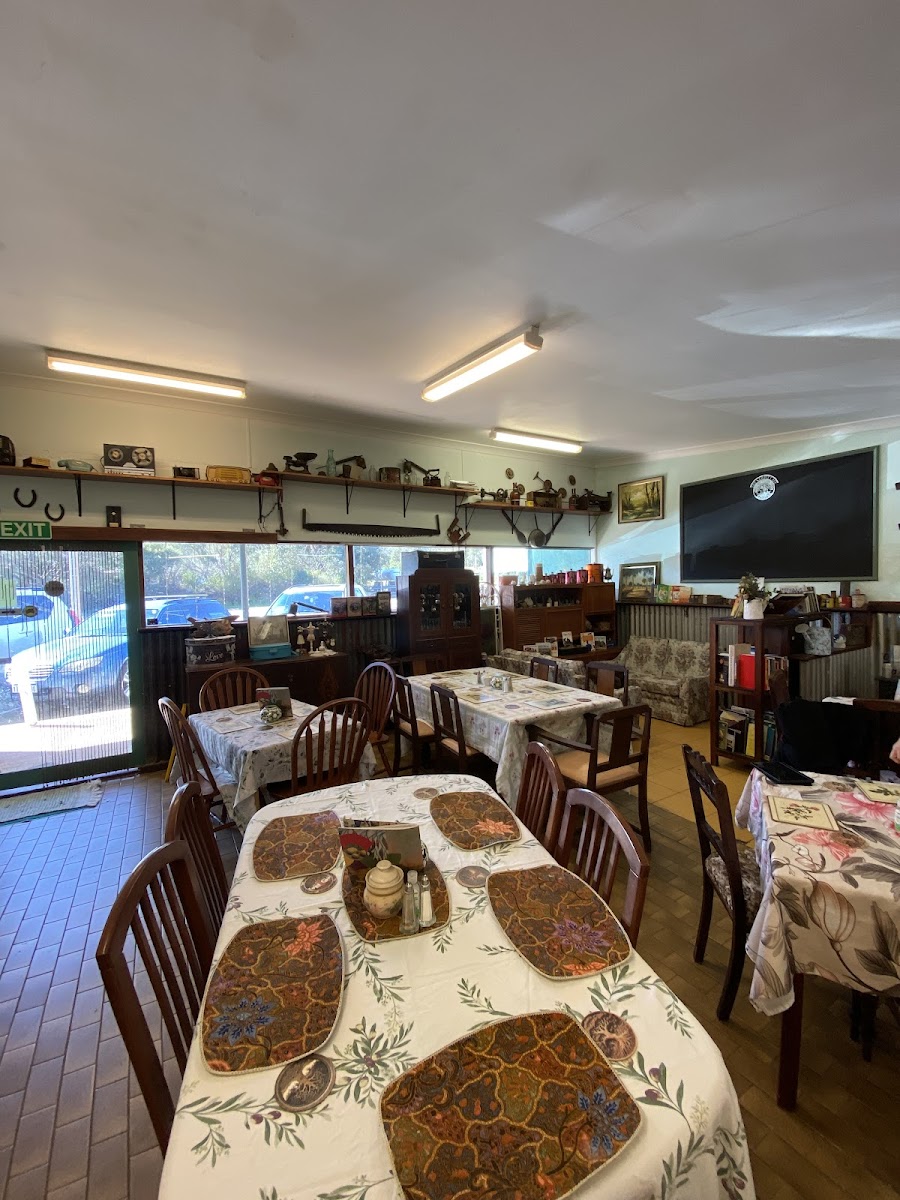 Sawpit Cafe - 7