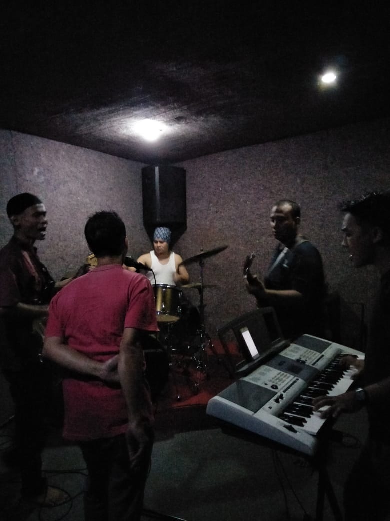 Studio Music 88 Cafe - 2