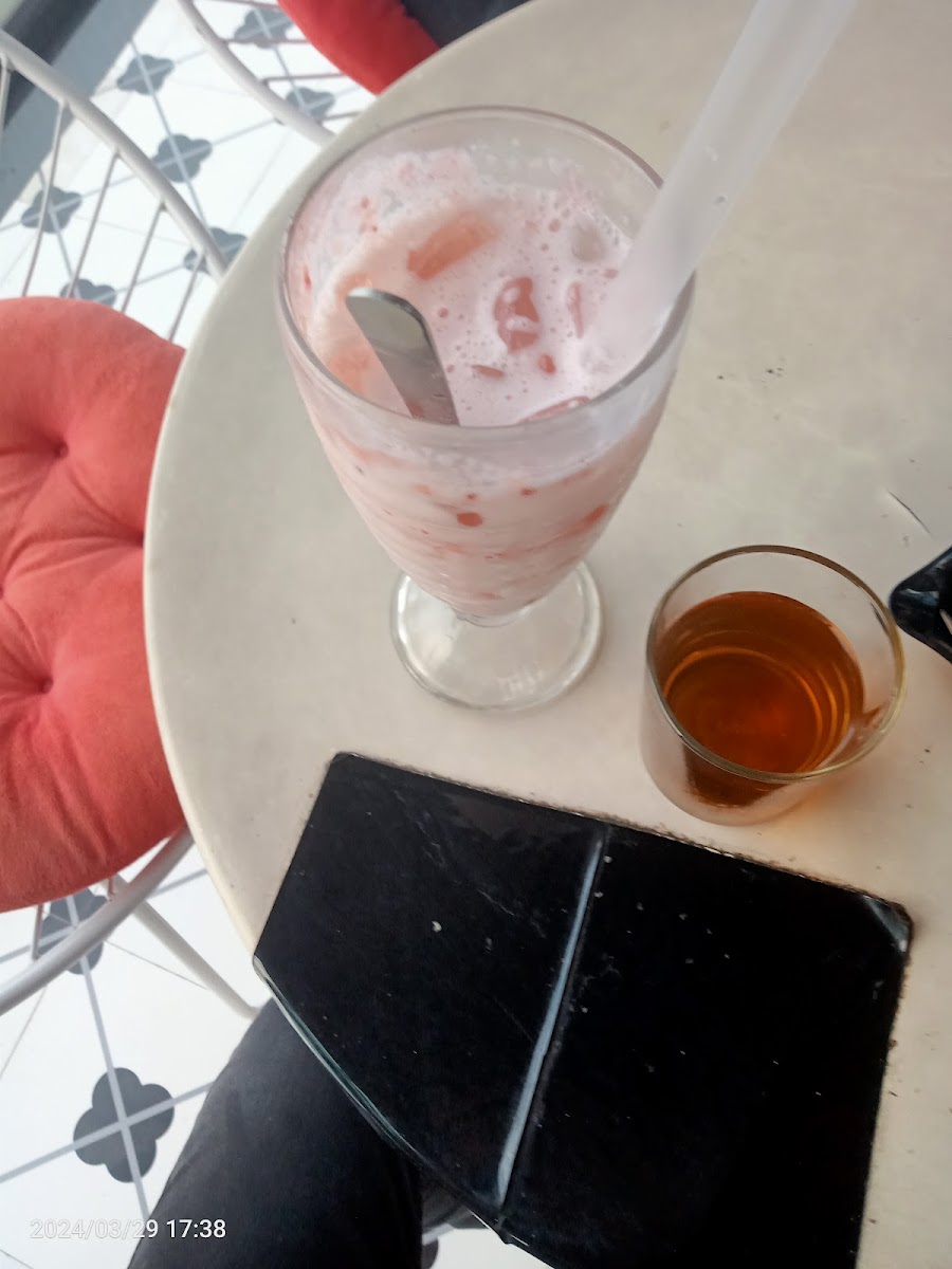 Cherry Coffee & Tea - 8