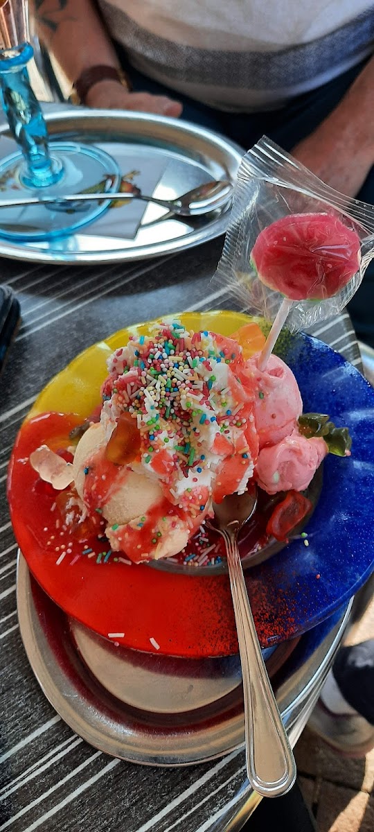 Simone's Schlemmer Cafe - Bottrop - 6