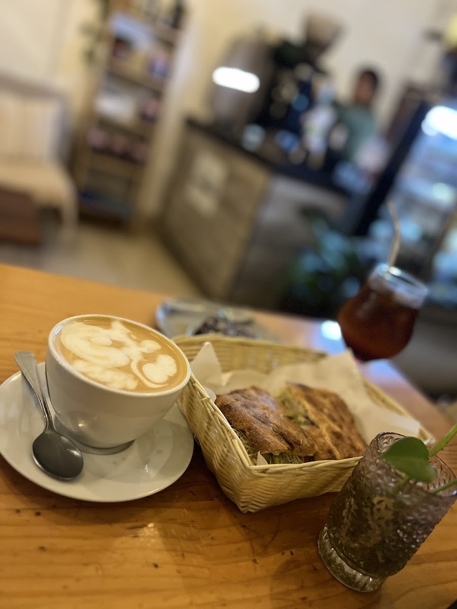 Cordillera 27 Cafe - 4