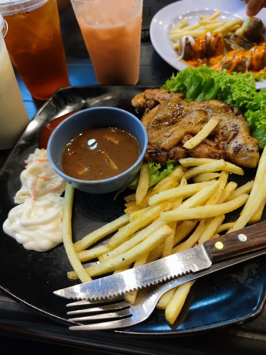 Lily Mersing Cafe - 4