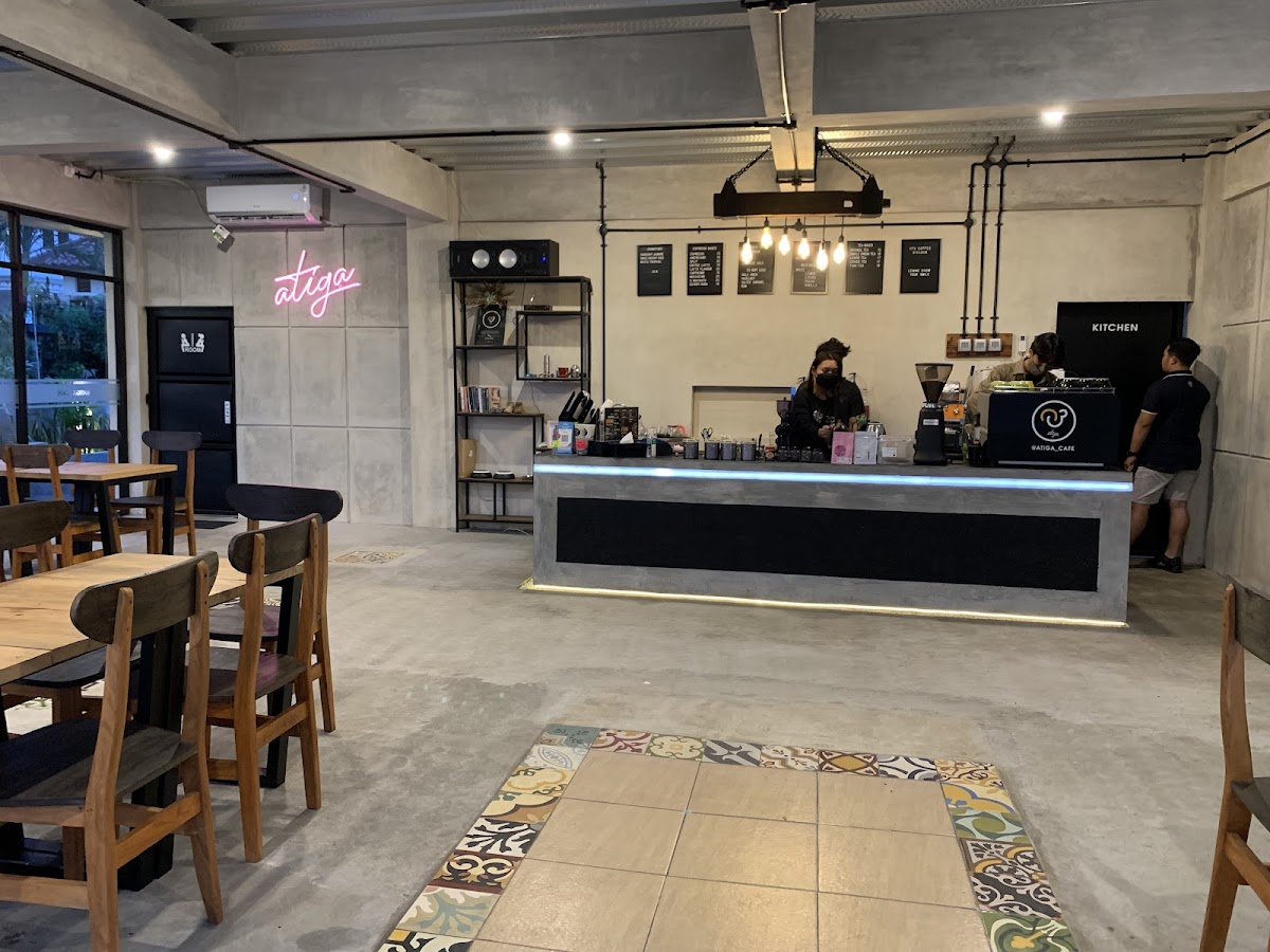 atiga cafe