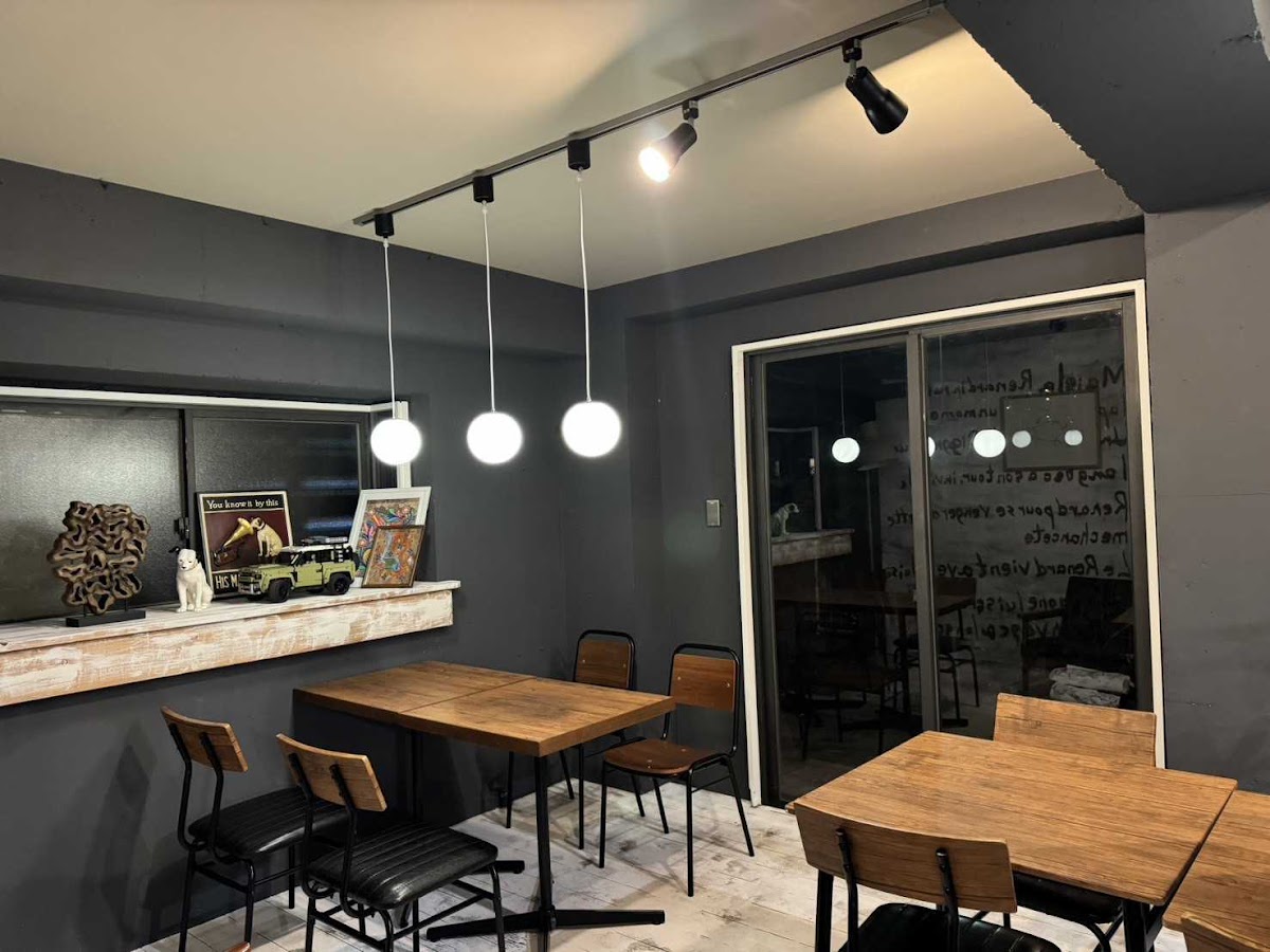 cafe White Ecru 大高店