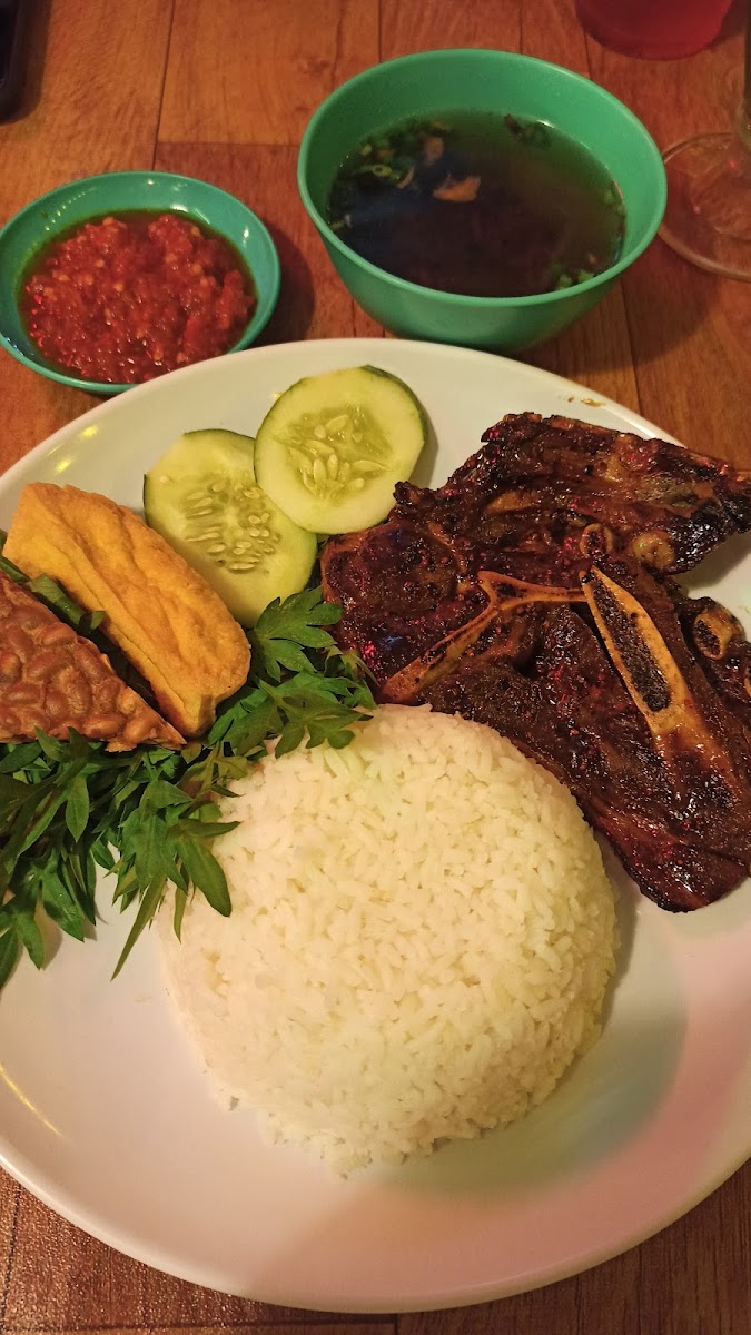 Cafe Diners Kak Mariam - 7