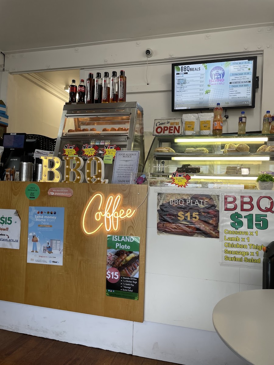 Island Desserts & BBQ Restaurant - 9