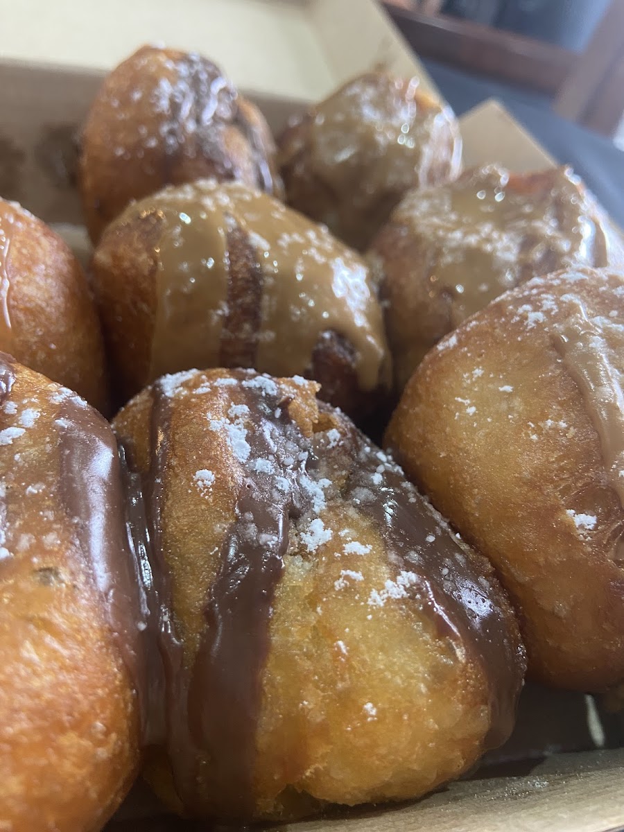 Island Desserts & BBQ Restaurant - 5