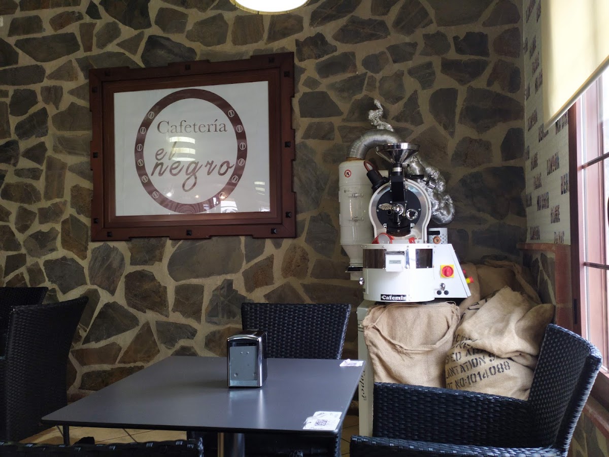 Cafetería él negro