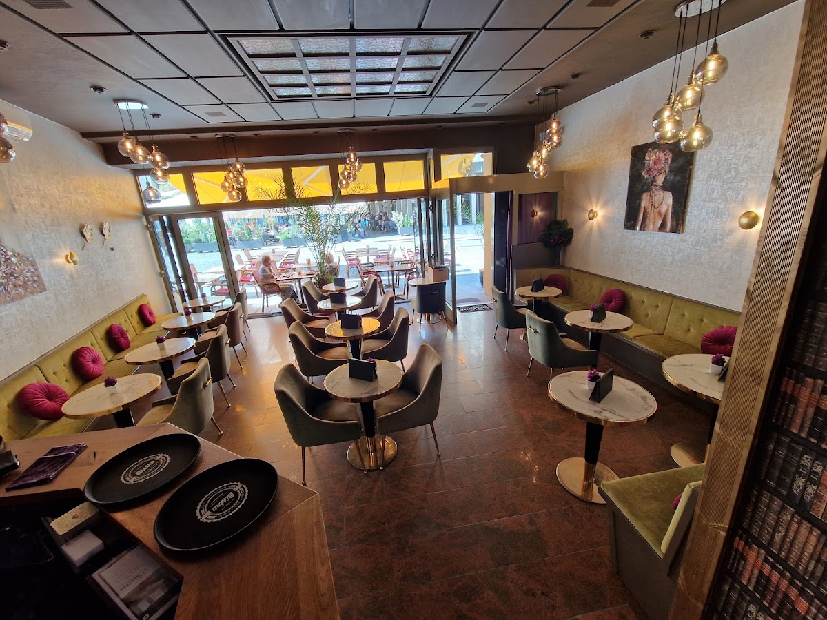 Ganter Cafe Bar Deli