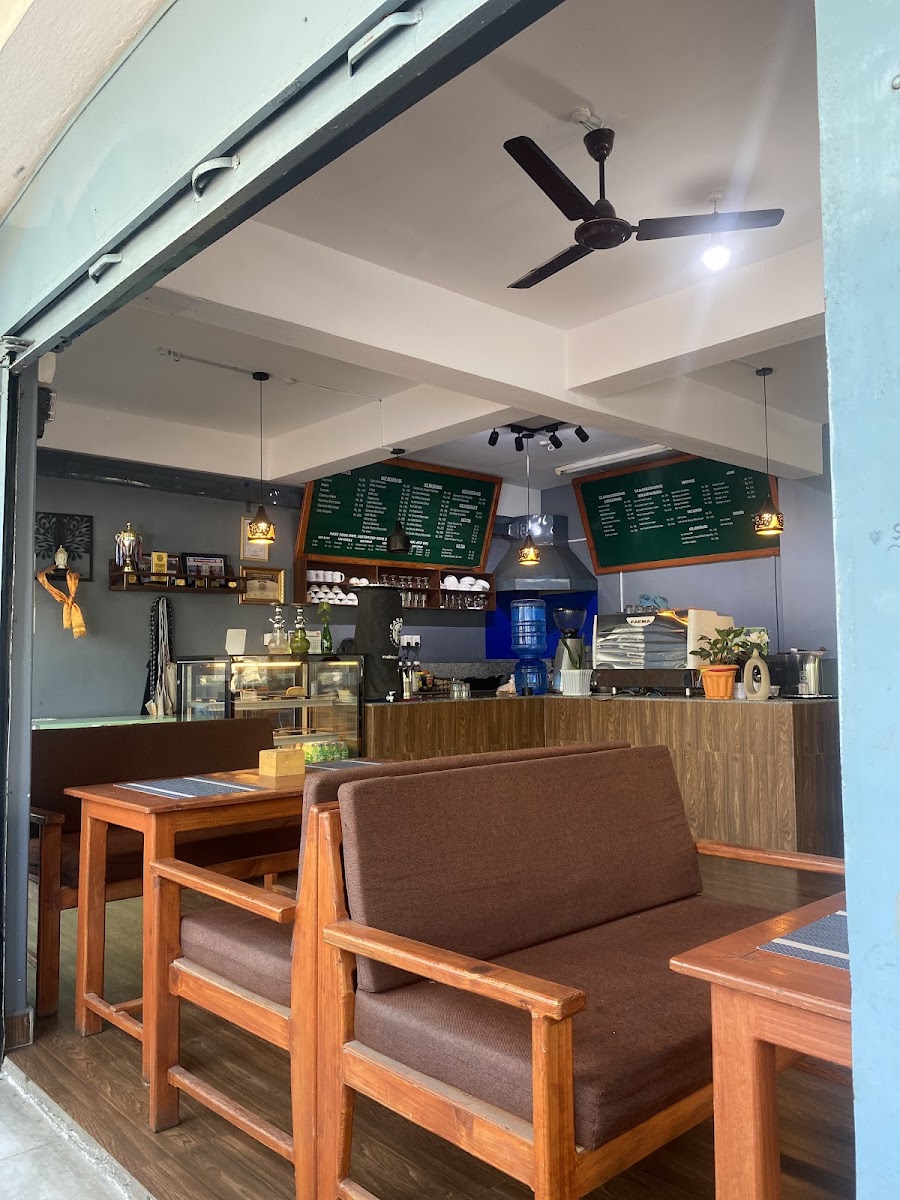 N2 Coffee Shop - 3
