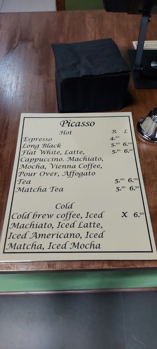 Picasso Cafe - 8