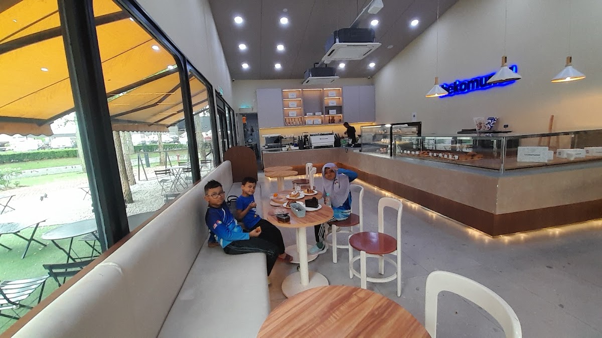 The Komunal Cafe Eco Grandeur - 3