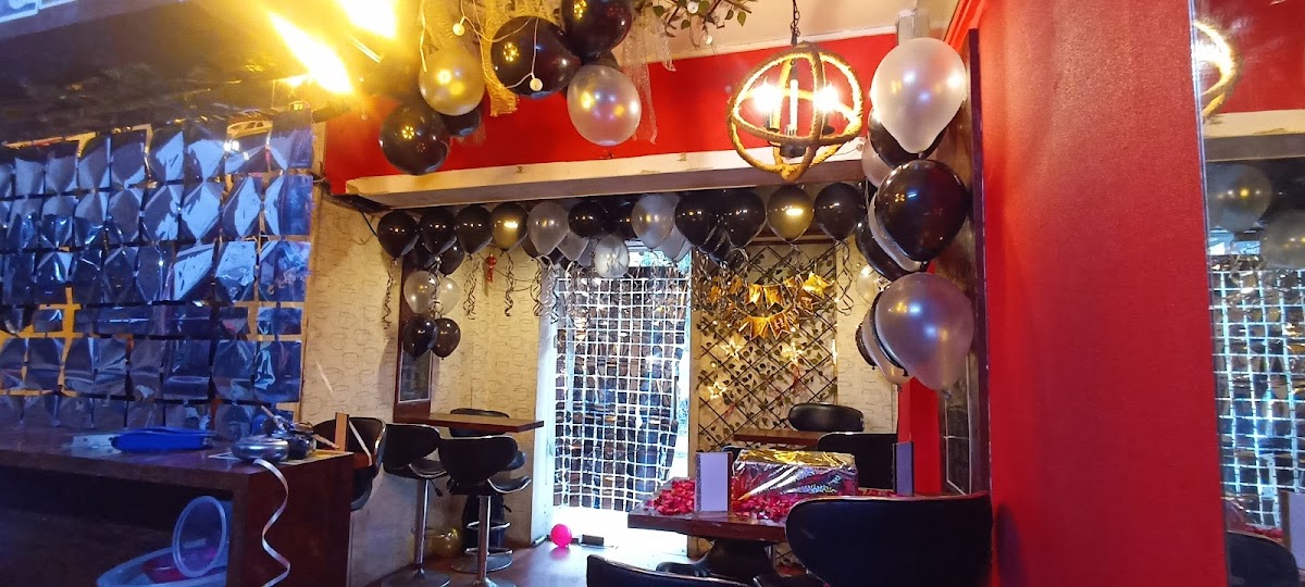 CELEBRATION POINT (CAFÉ HOUSE)