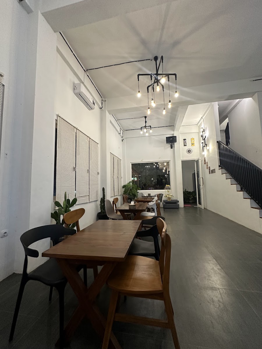 D'Konco Garden Coffee & Eatery