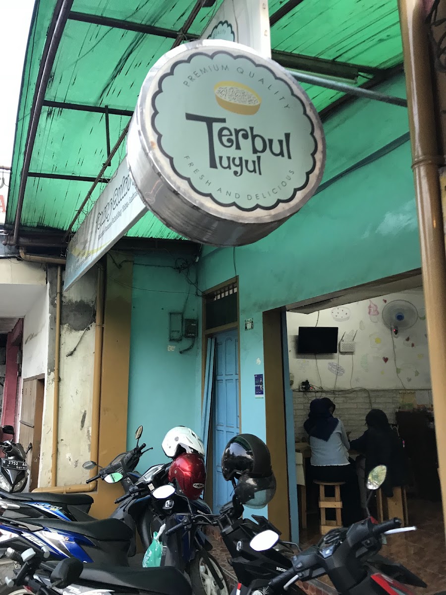 Terbul Tuyul & Cafe