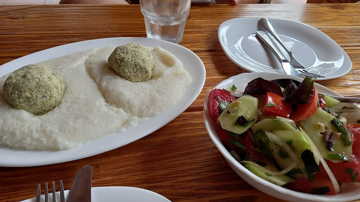 Kolkhi - Cafe-Bar-Restaurant - 10