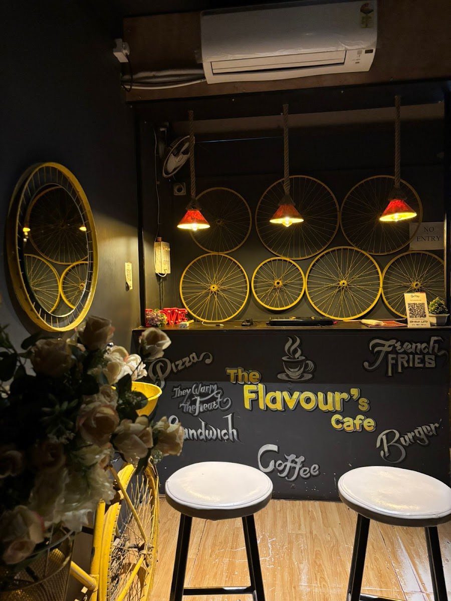 THE FLAVOURS CAFE
