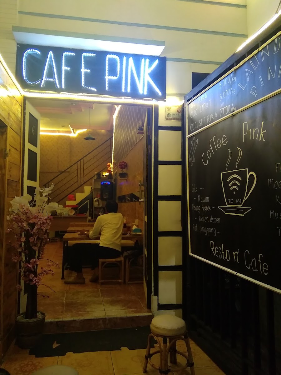 Cafe Pink