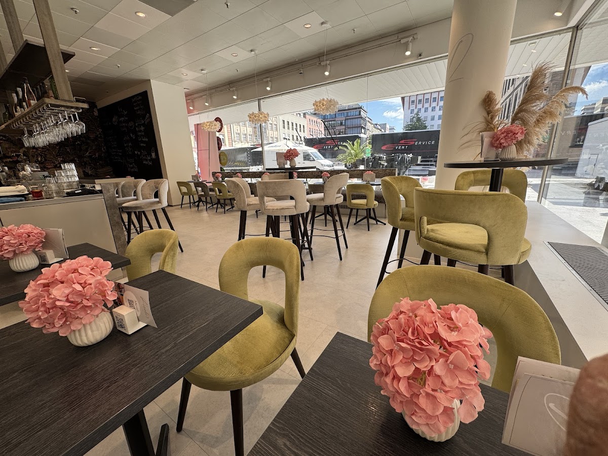 Rosalie's Deli | Cafe