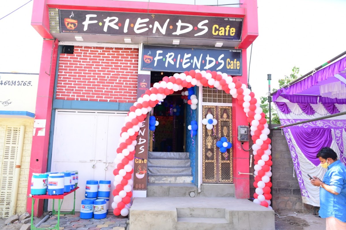 Friends cafe Barmer