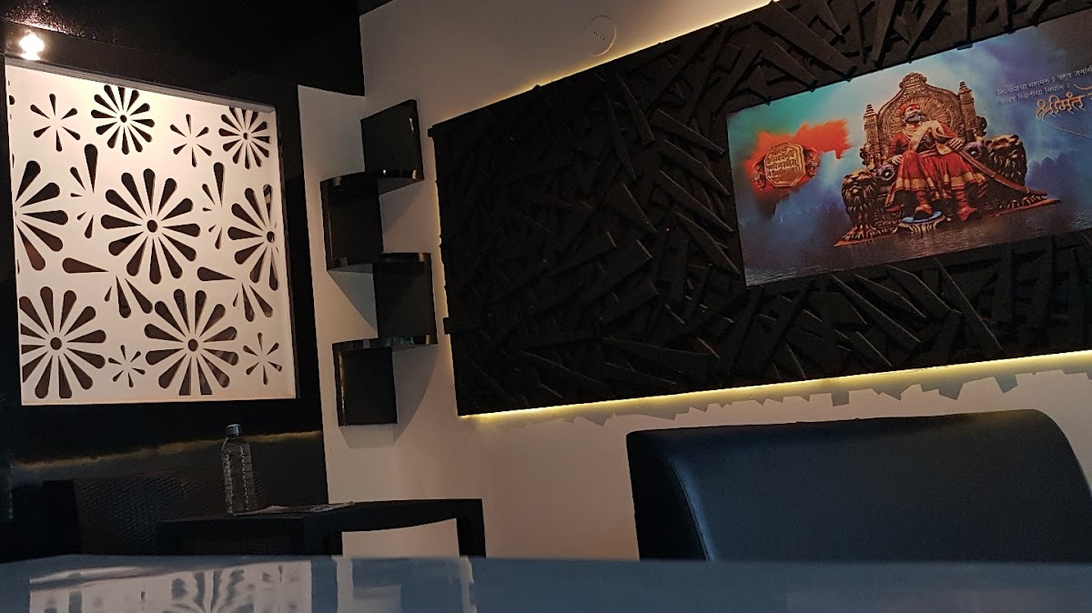 Cafe 007 coffee & shakes - 4