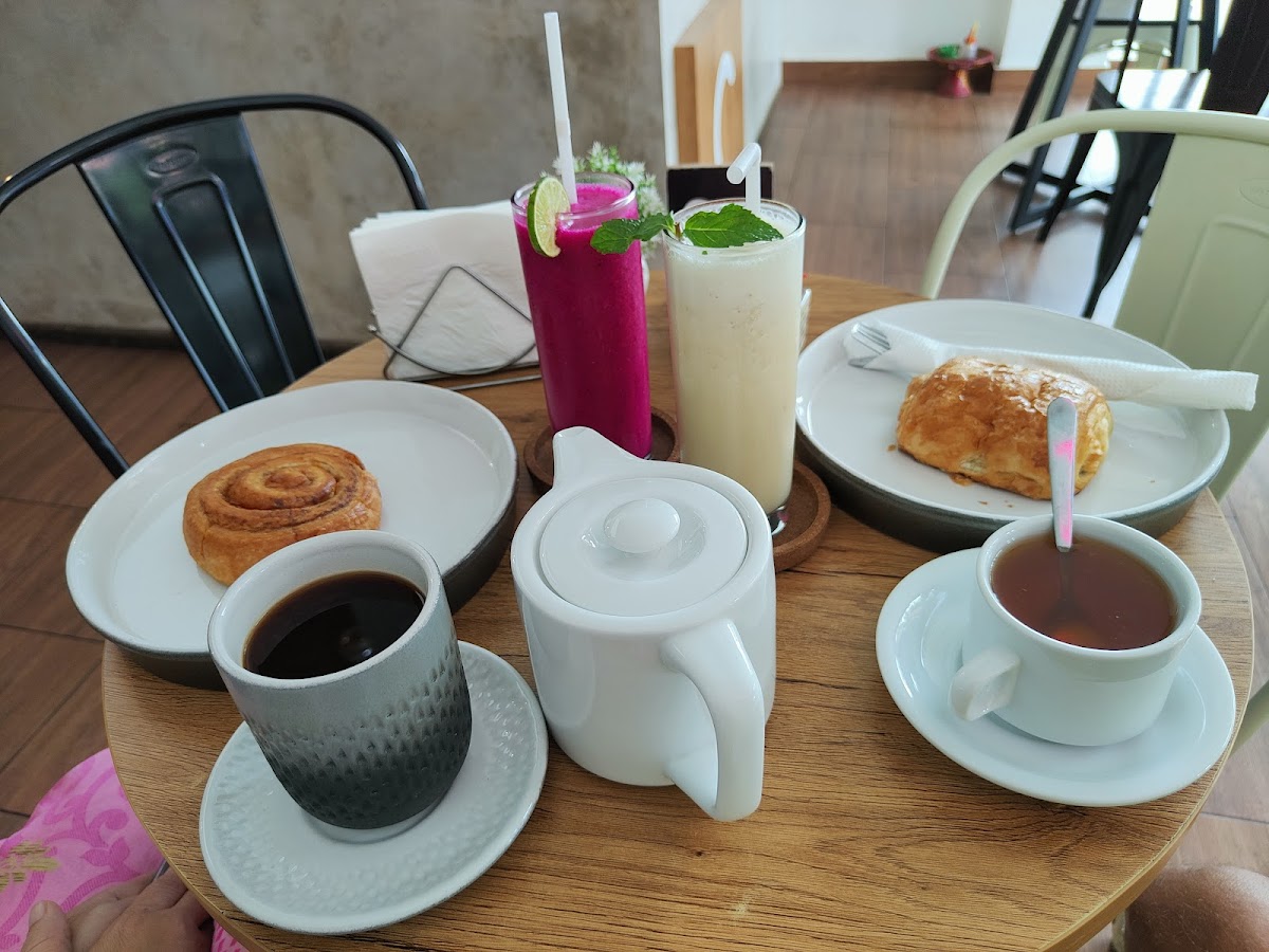 Crema Coffee and Eatery - 8