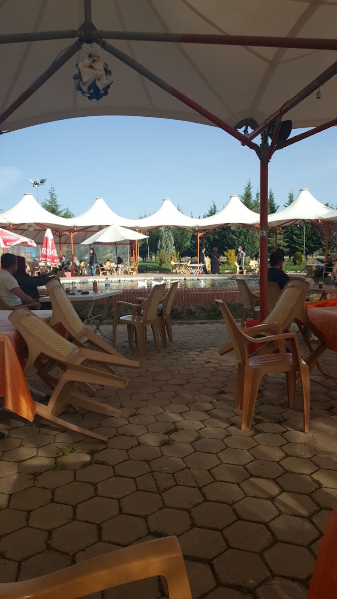 100. Yıl Aile Çay Bahçesi