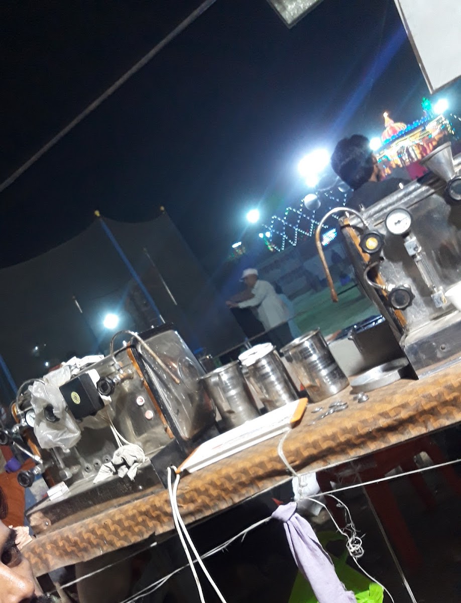 tapri coffee shop - 4