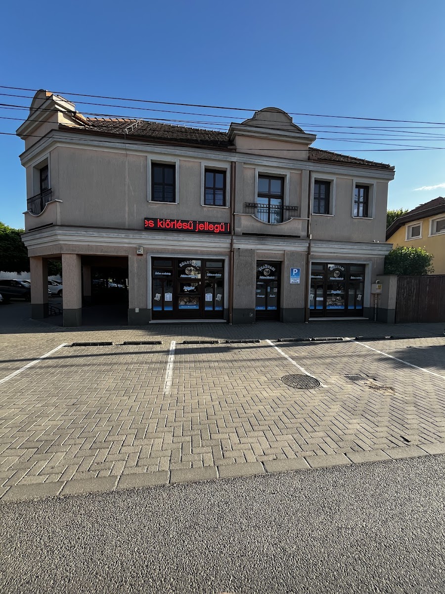 Szarvasi Pékség Mintabolt - 2