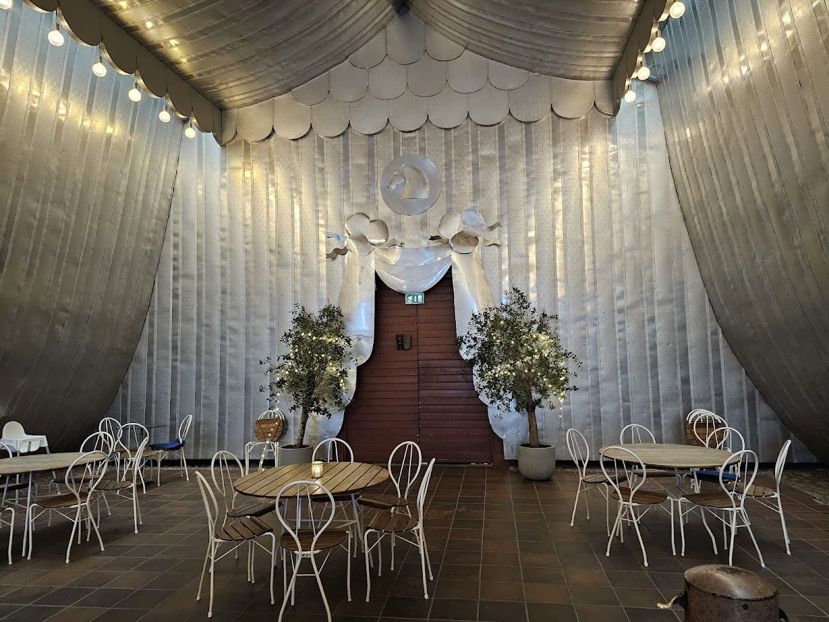 Värdshuset Koppartälten café - 3