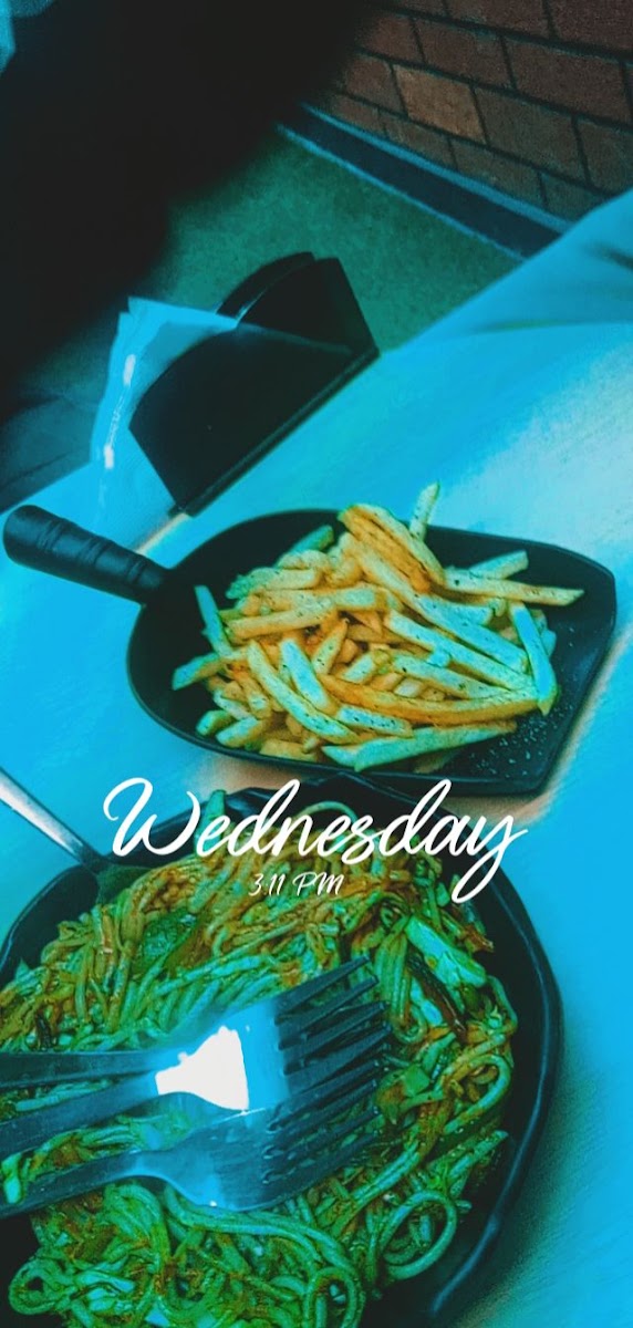 Davinci Cafe & Restro - 9