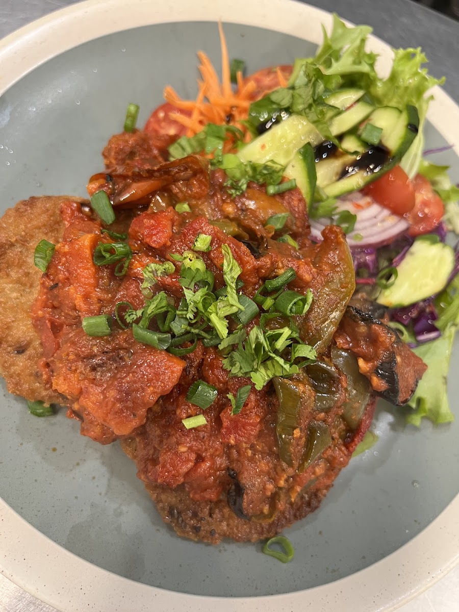 Bizzy Beans Cafe - 10