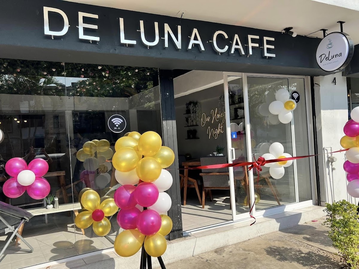 De Luna Cafe
