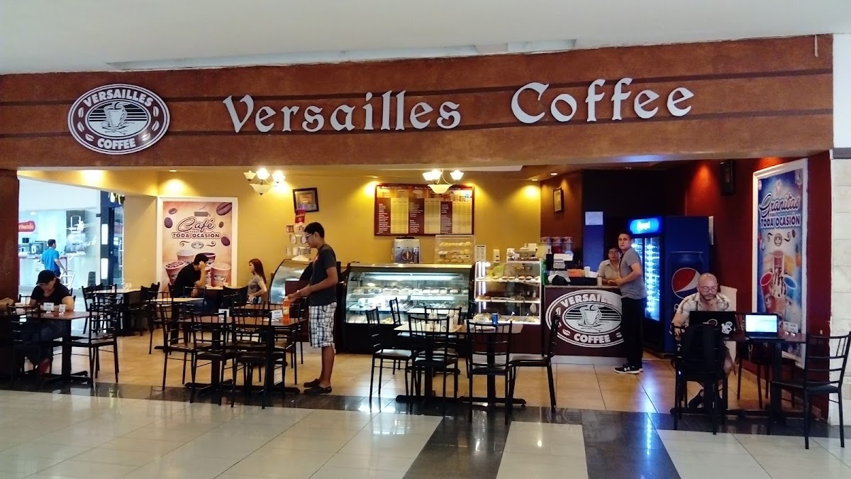 Versailles Café • Galerías
