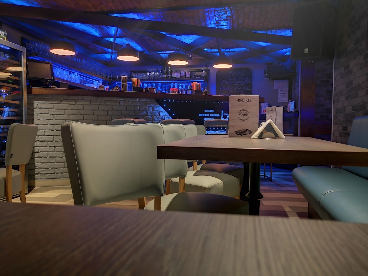 Bricks Pub
