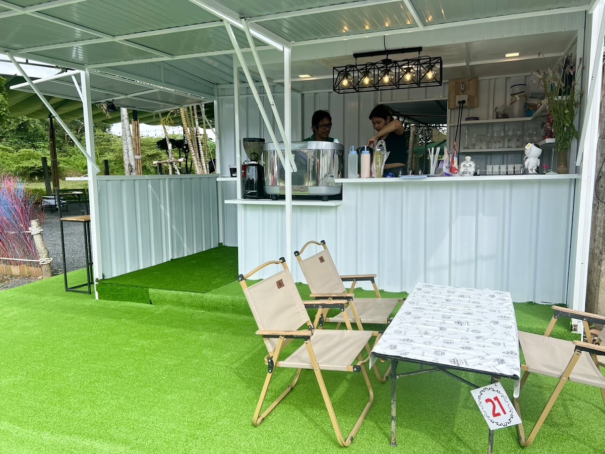 สาย 4 CAMP | Coffee & Bar