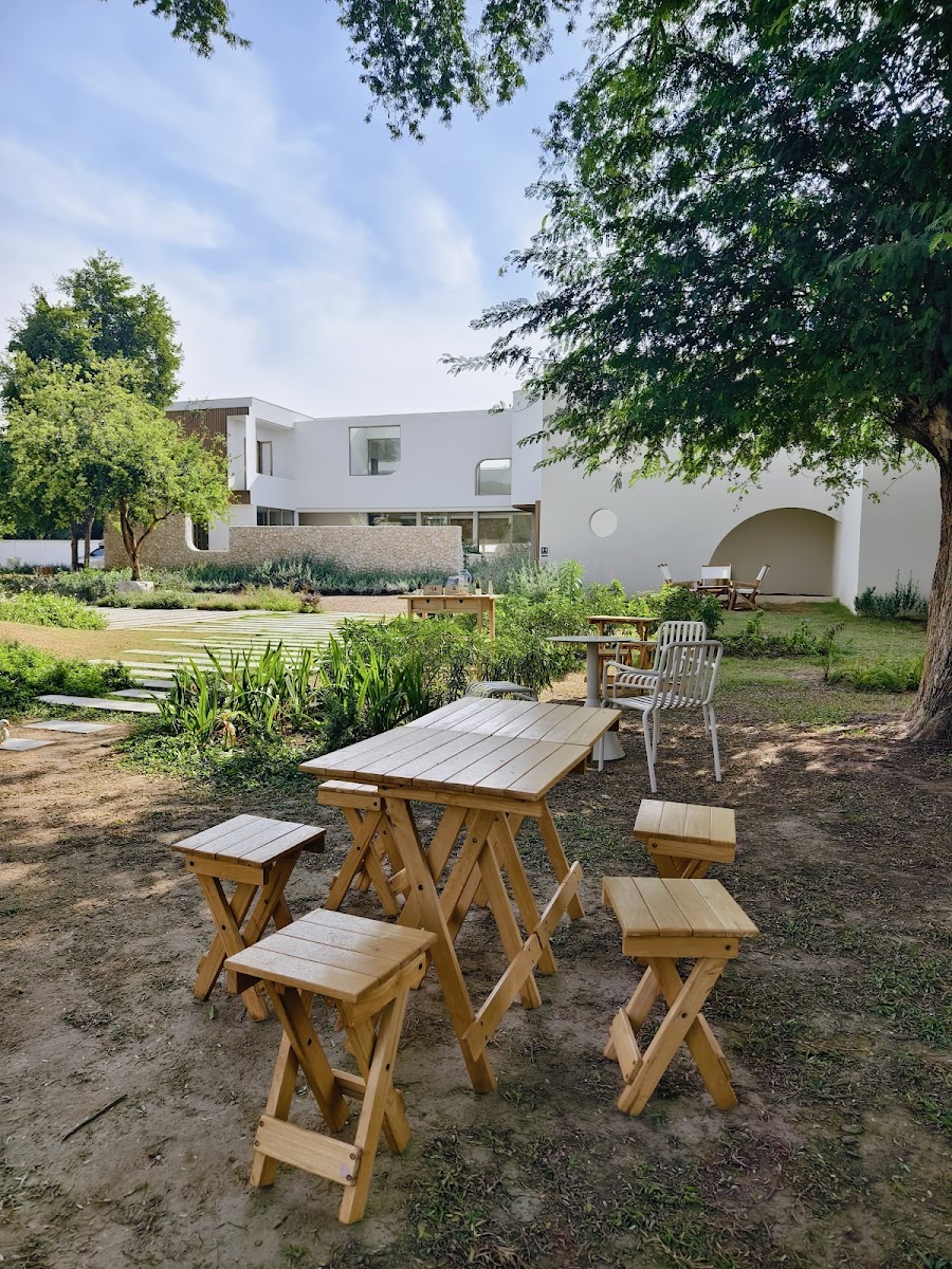 FEEL AT EASE - Family Cafe and Kids Playground