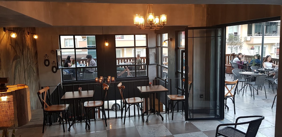 Petrades Cafe Serdivan