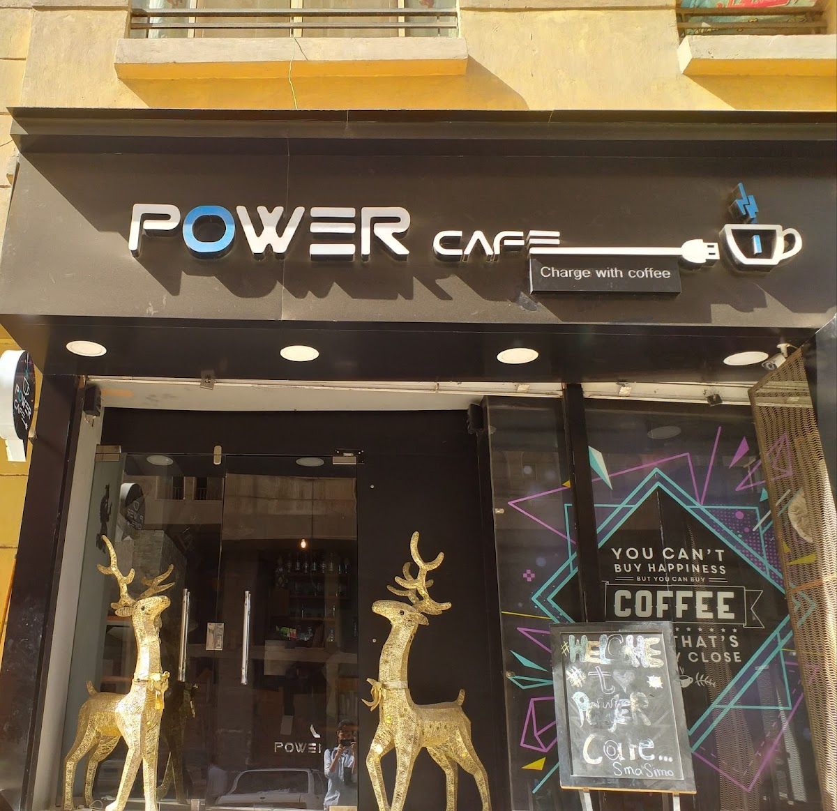 Power cafe