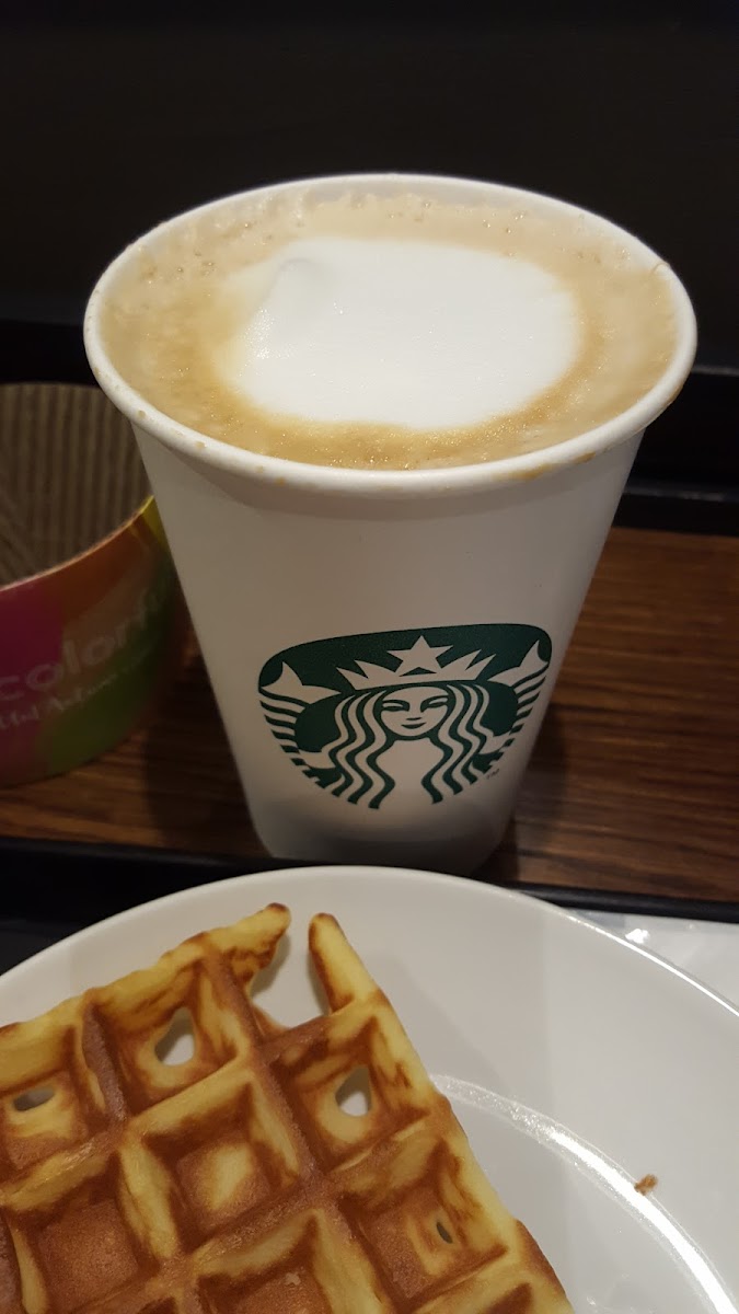 Starbucks Coffee - Iidabashi Metropia - 2