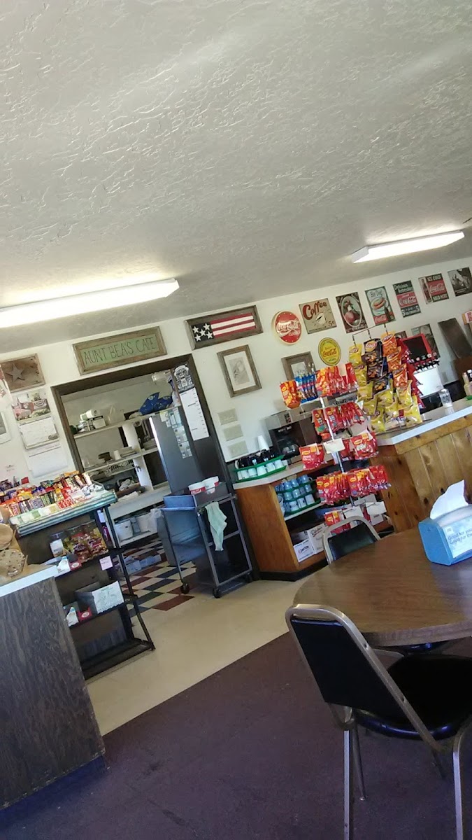 Prairie Hills Cafe - 3