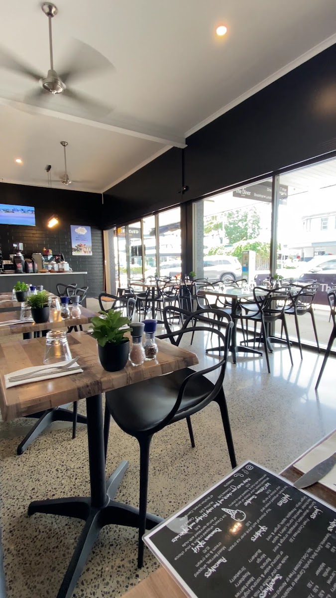 The Diner Cairns - 2