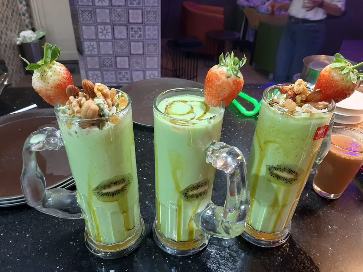 boulevard café street - 3