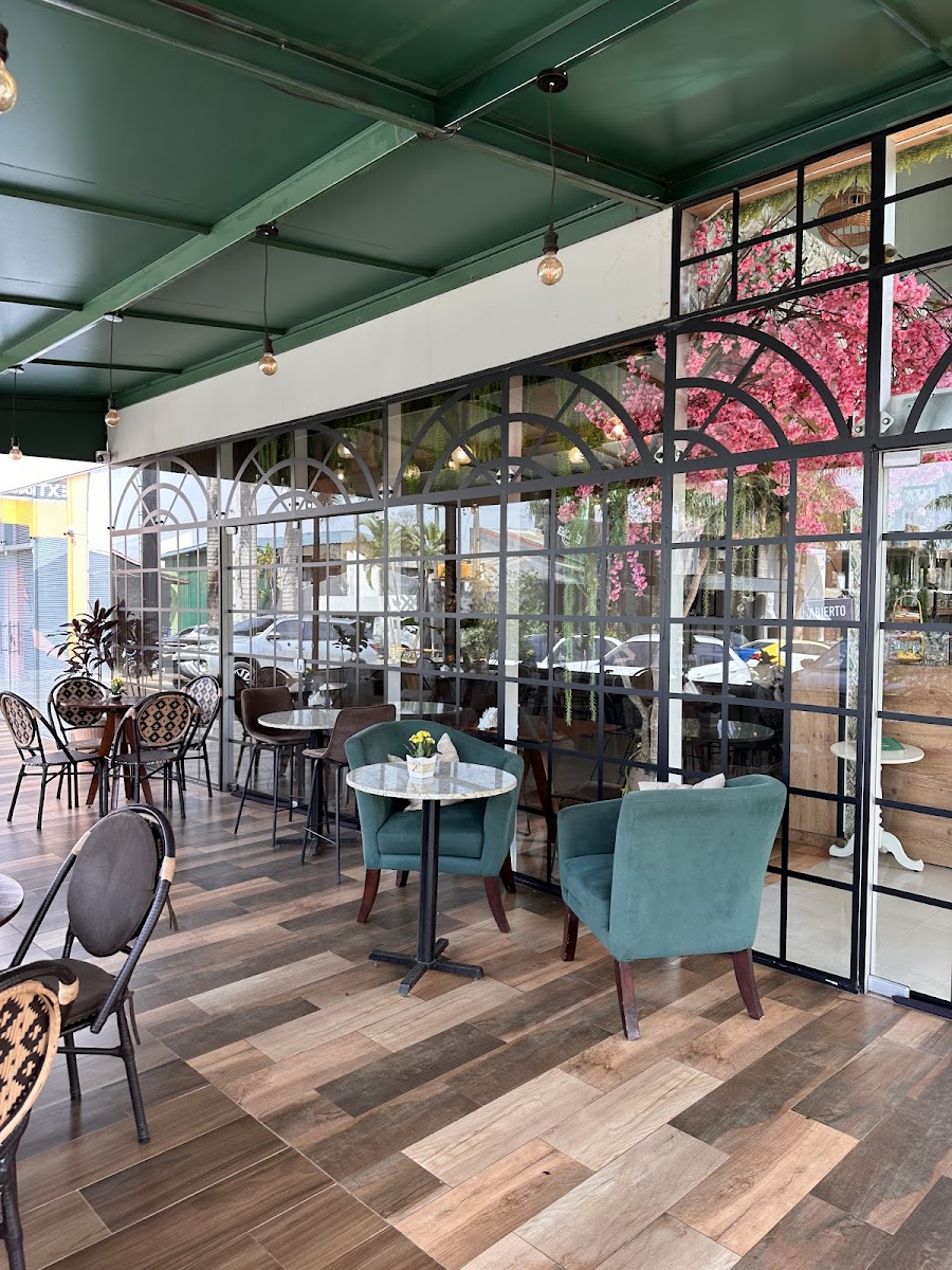 Bistrea Café Atelie - 3