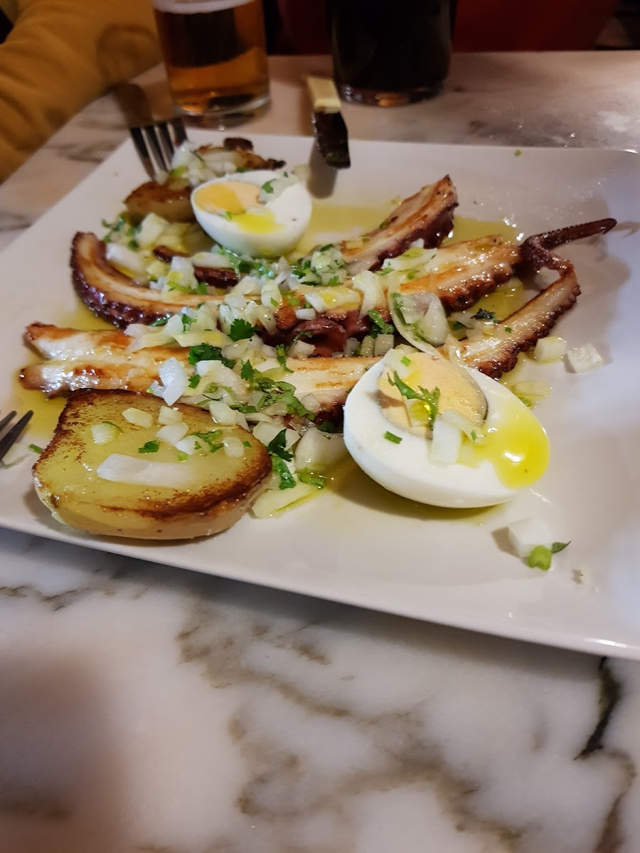 Bar Cafeteria Chanito - 8