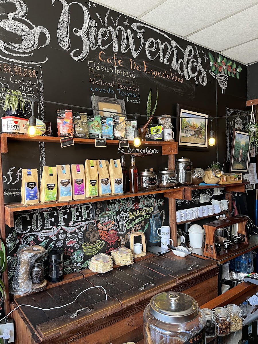 Terrazú Coffee Shop